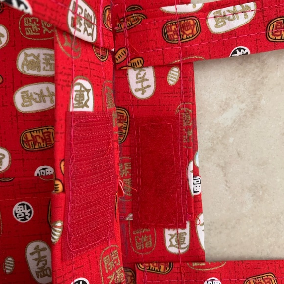 Handmade Red Hand Tote With Chinese Characters for Money & Luck - Picture 2 of 2